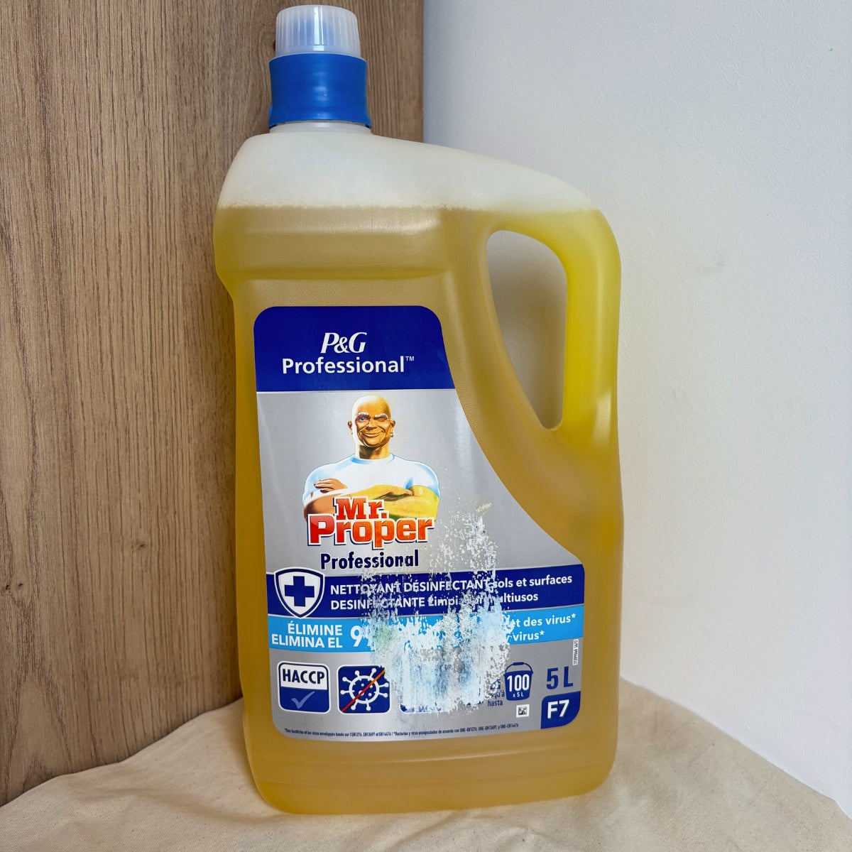 Mr Propre Professional – Nettoyant Désinfectant Sols & Surfaces 5 L
