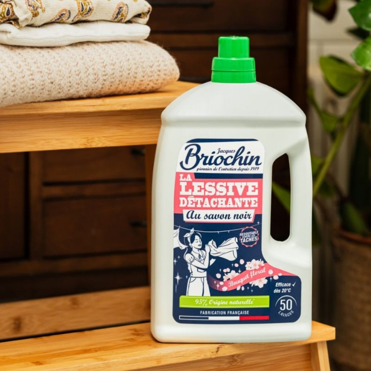 Lessive détachante au savon noir 2,27 L - JACQUES BRIOCHIN