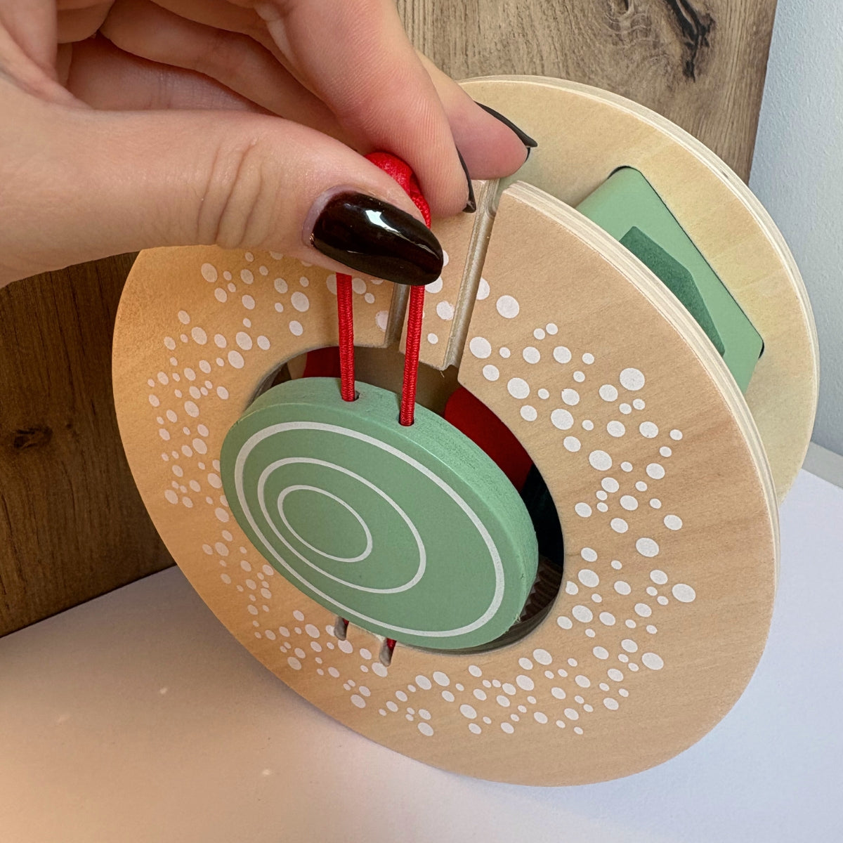 Escargot à tirer & à encastrer – Jouet motricité en bois