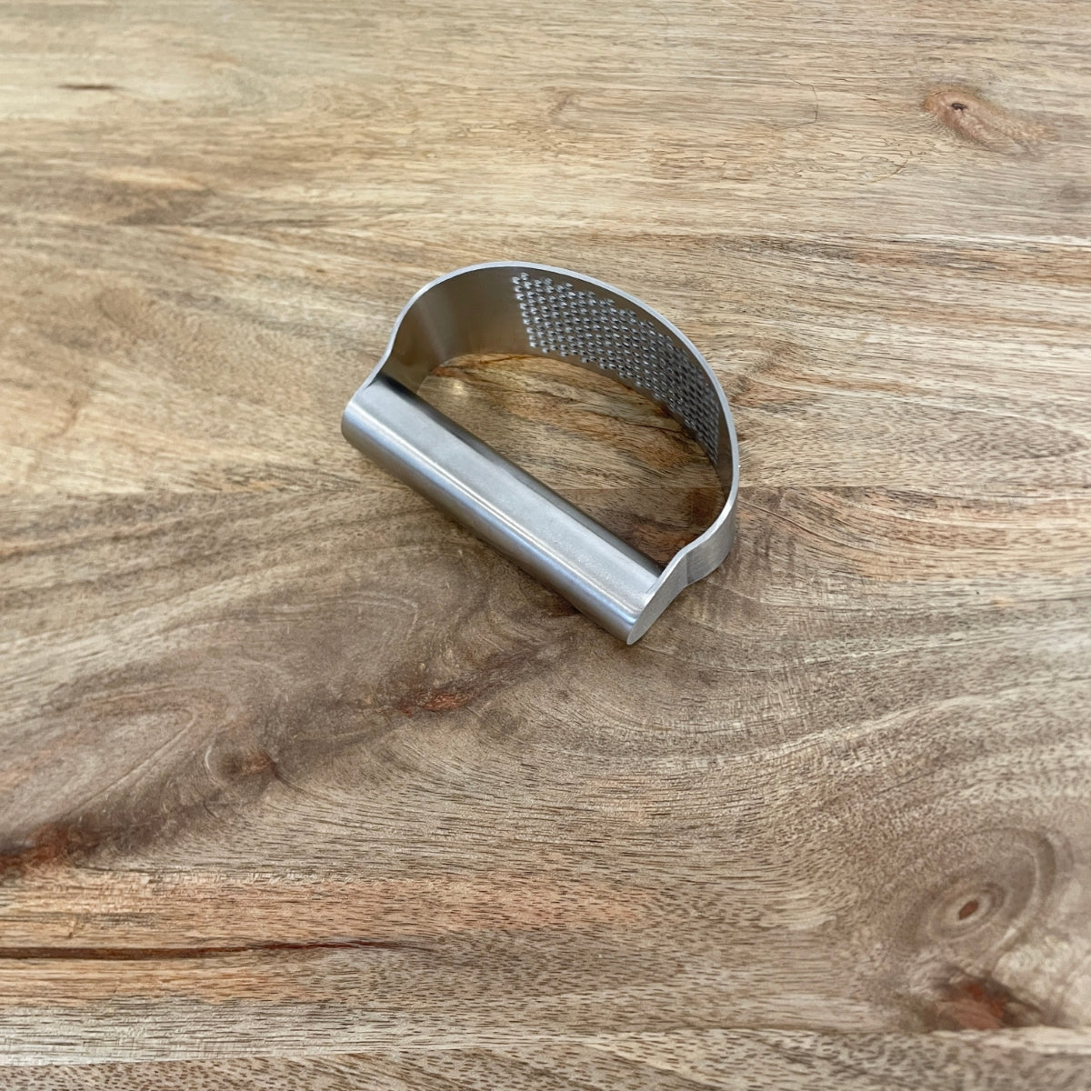Presse-ail en inox