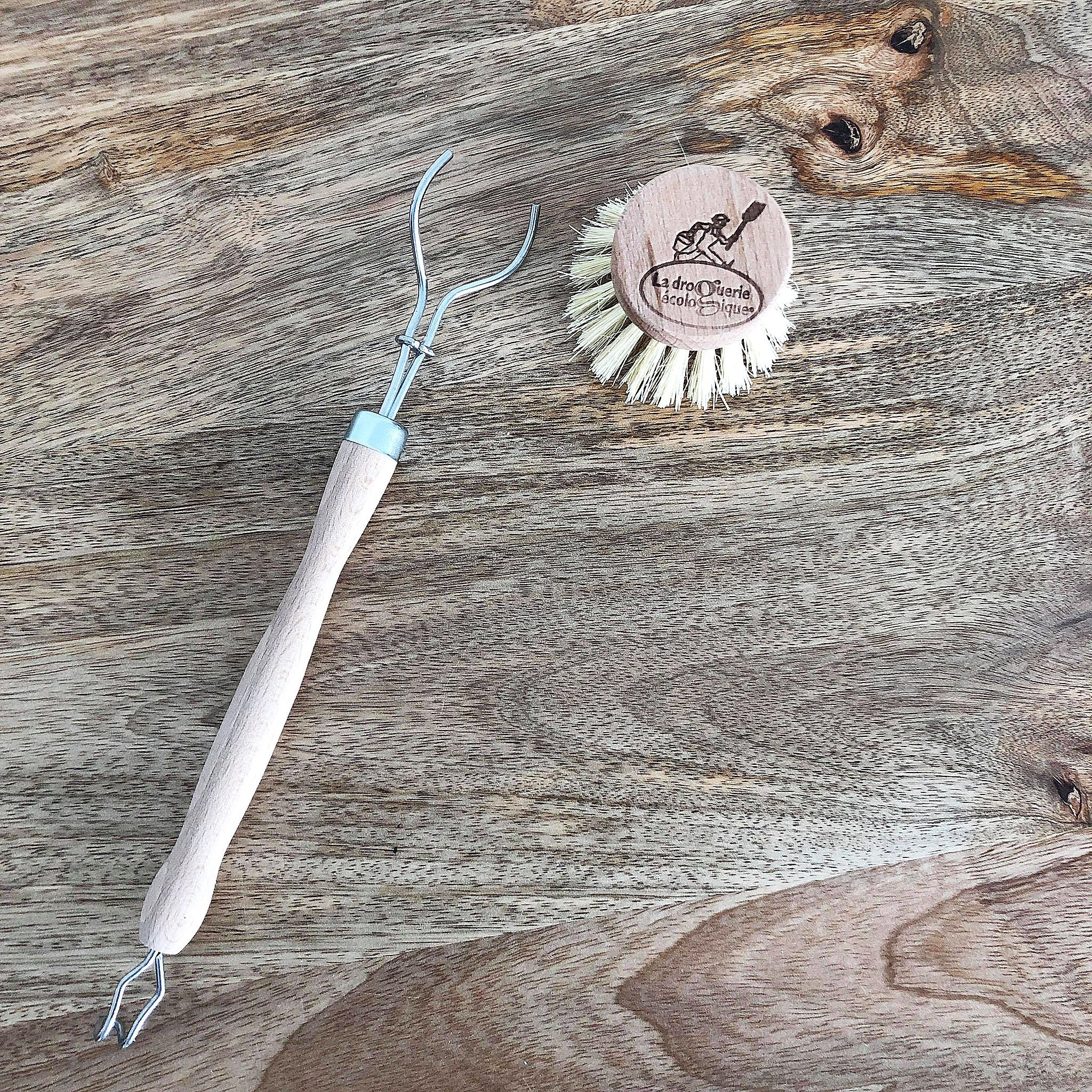 Brosse vaisselle en laiton à tête rechargeable