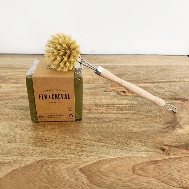KIT | Savon de Marseille 300 ou 600 G et sa brosse vaisselle laiton ou fibre