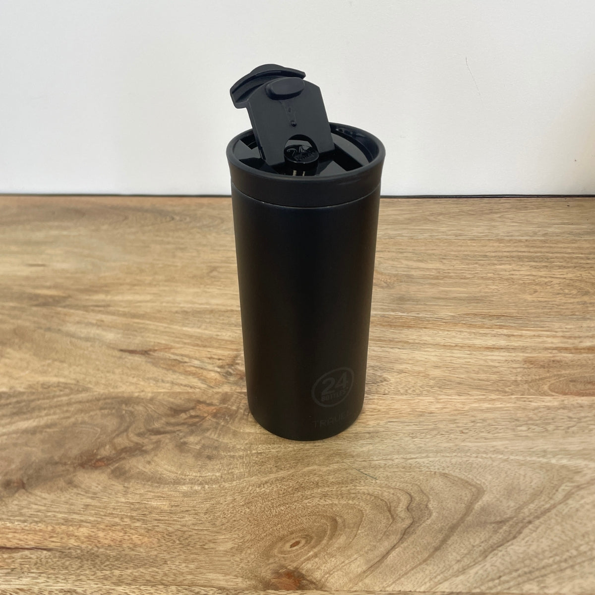 Mug TRAVEL isotherme 600 ml - Stone Tuxedo black | 24 Bottles
