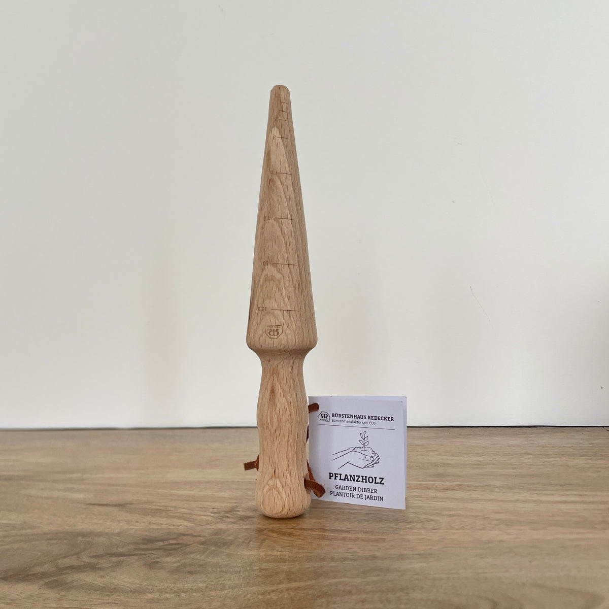 Plantoir de jardin en bois