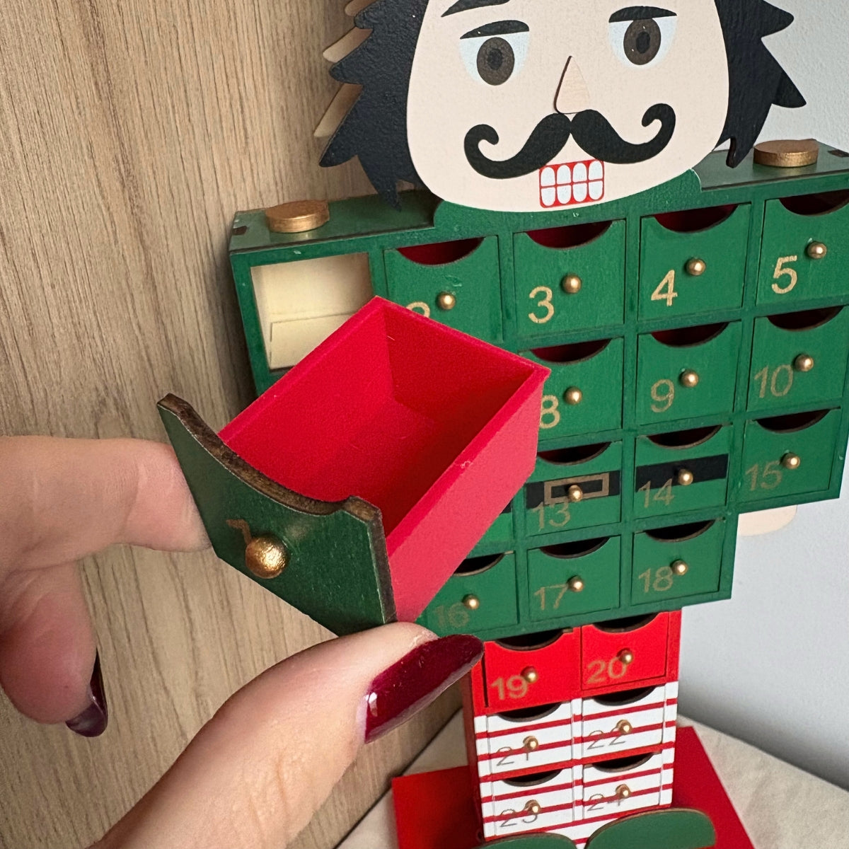 Calendrier de l’Avent Casse-Noisette en bois– 24 cases bois décoratives de Noël