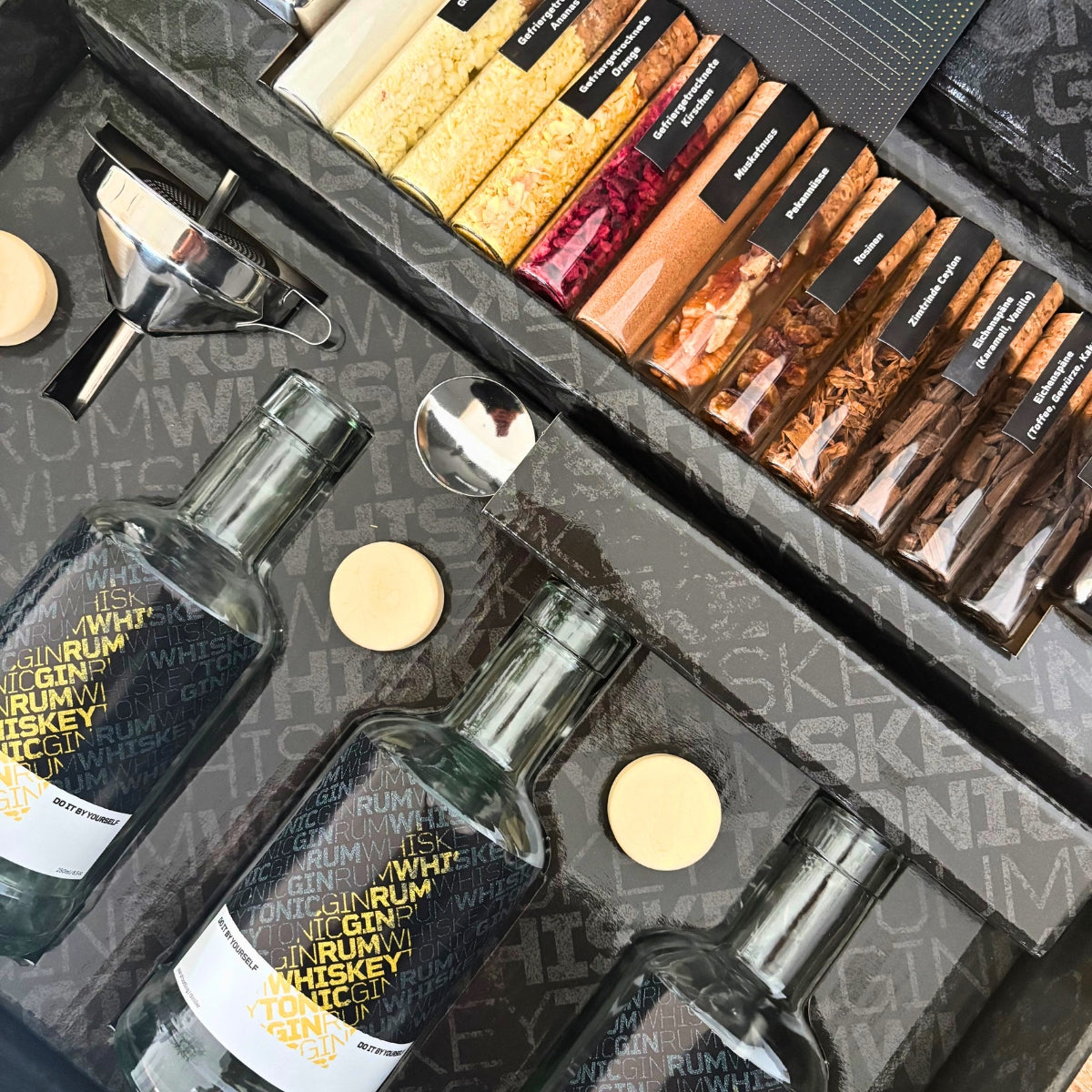 Coffret XL : Fabrication de rhum avec épices et accessoires cocktails