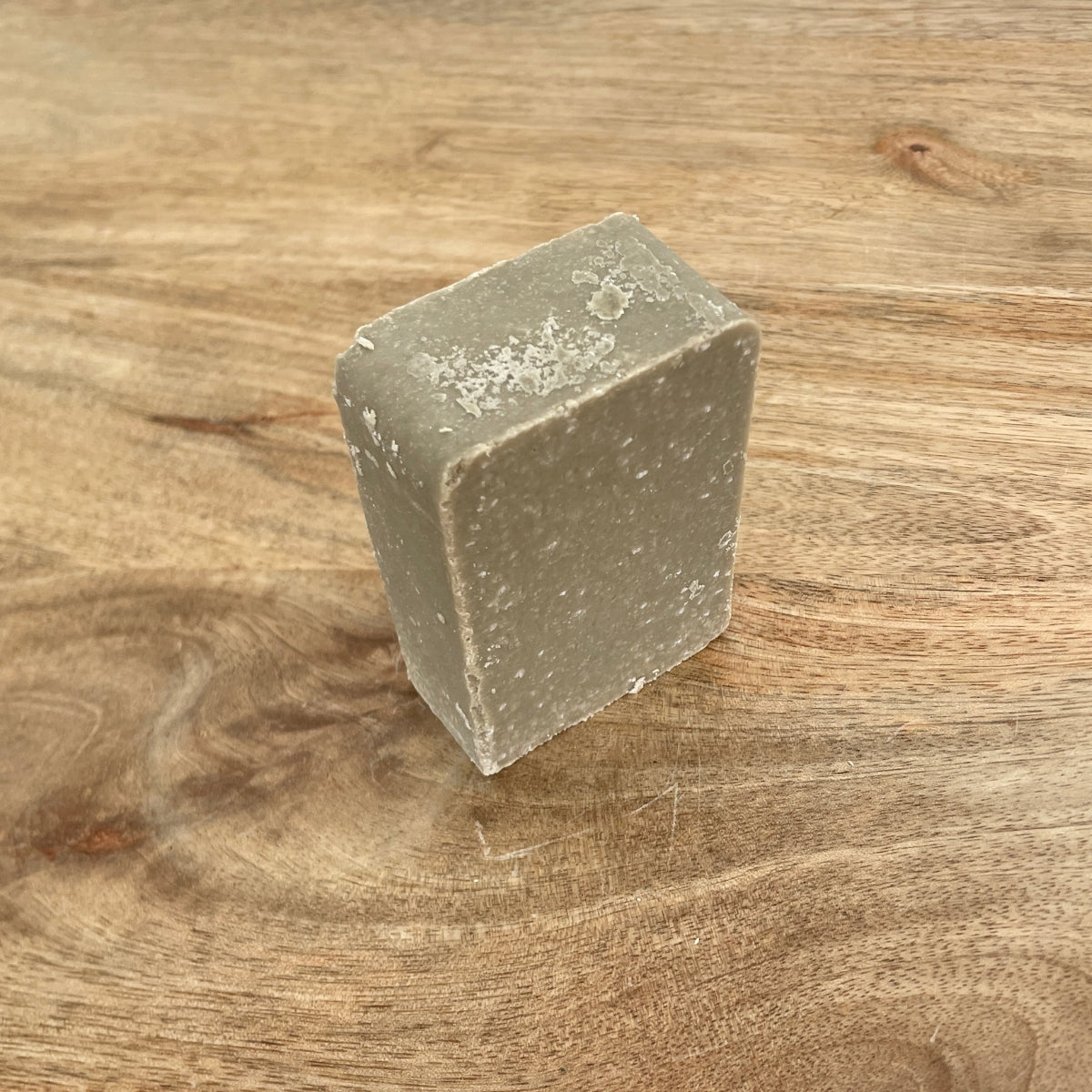 Savon détachant à la terre de sommières