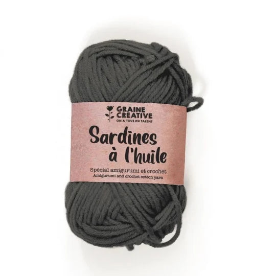 Fil de coton gris foncé – Spécial crochet amigurumi 27 g / 55 m