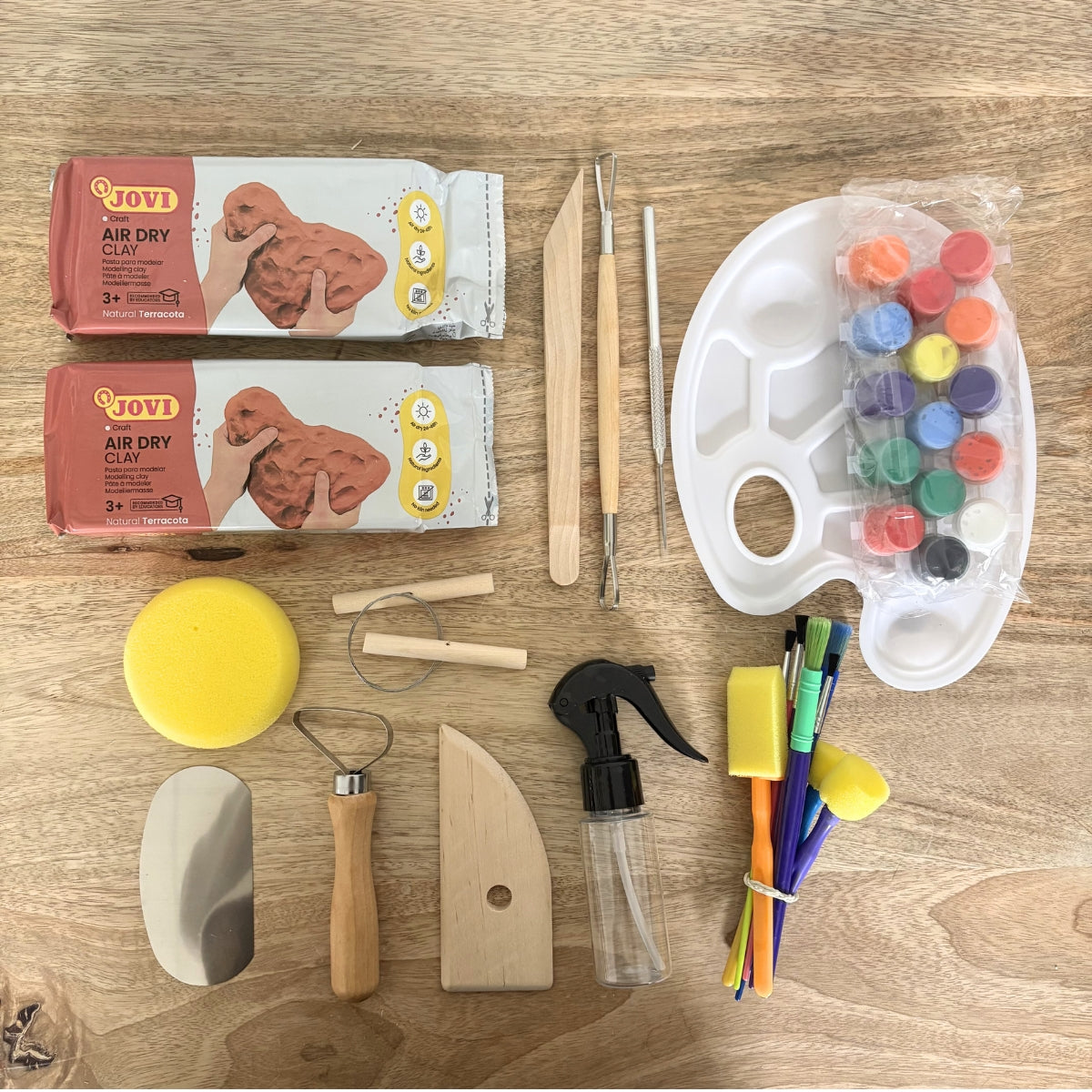 Kit poterie : Coffret argile terracotta + ustensiles + peinture