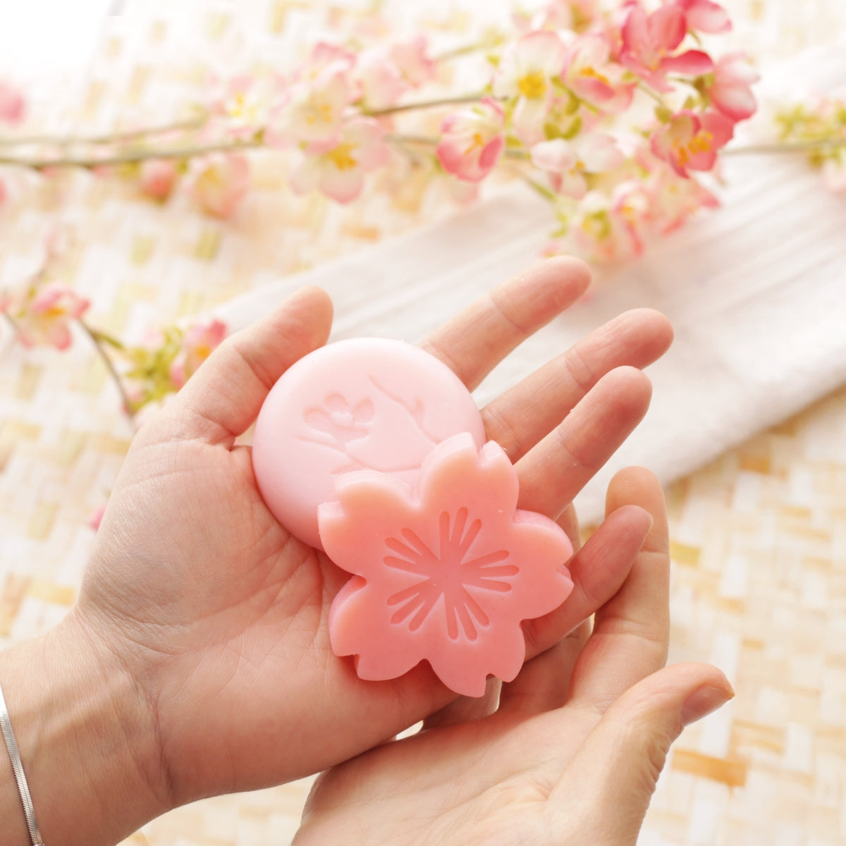 Kit 4 Savons Fleur de Cerisier – DIY Créatif