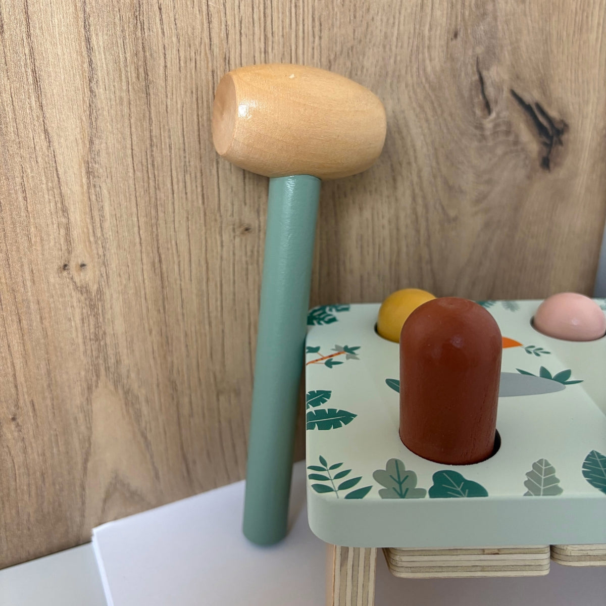 Banc à marteler « Safari » en bois