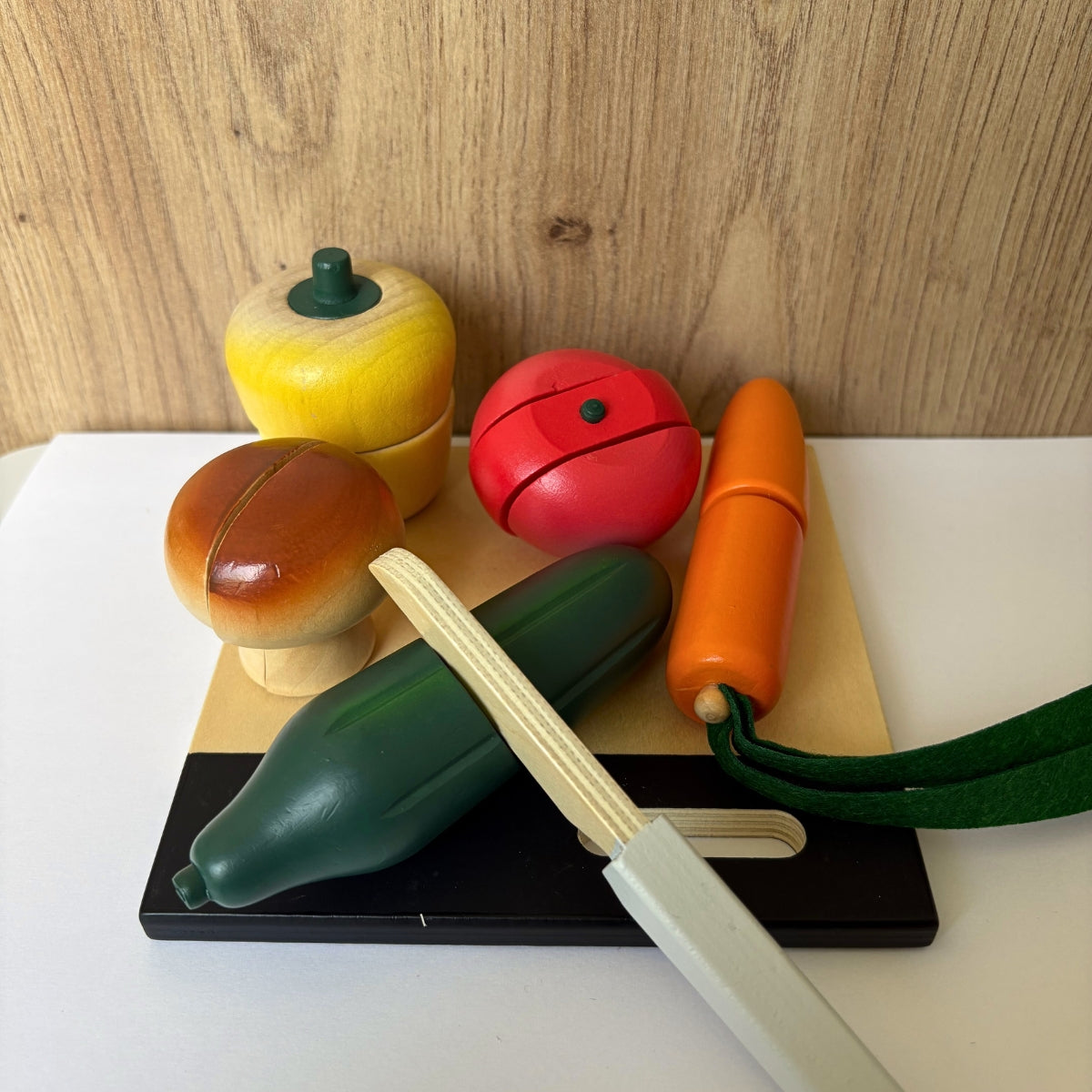 Set de fruits et légumes à découper