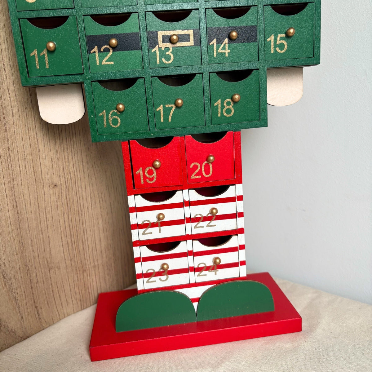 Calendrier de l’Avent Casse-Noisette en bois– 24 cases bois décoratives de Noël