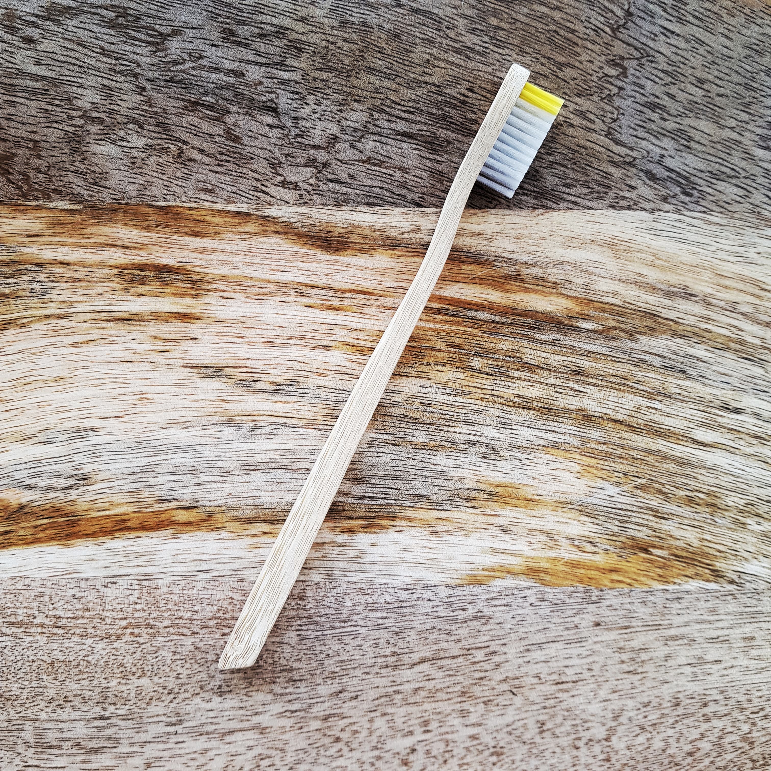 Brosse à dents en bambou compostable