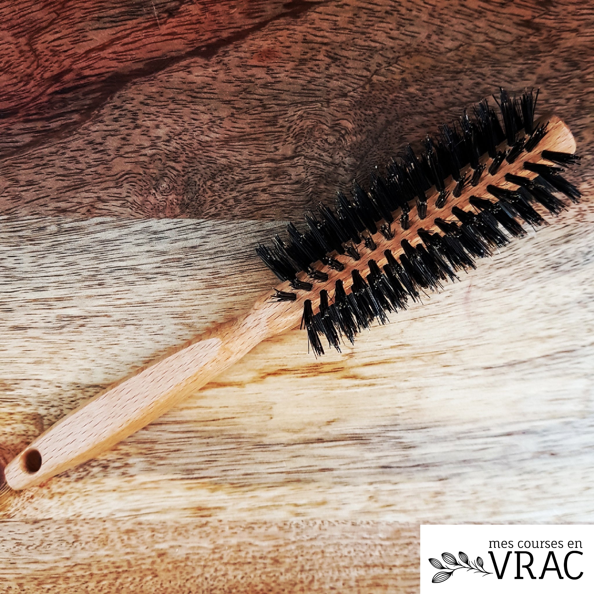 Brosse à cheveux ronde en poils de sanglier