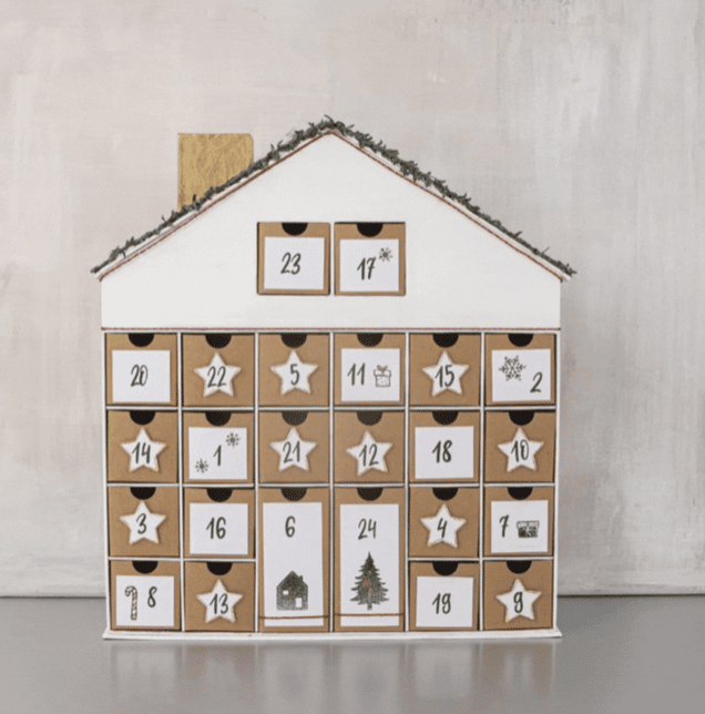 Calendrier de l'avent : Ma maison de Noël en papier mâché