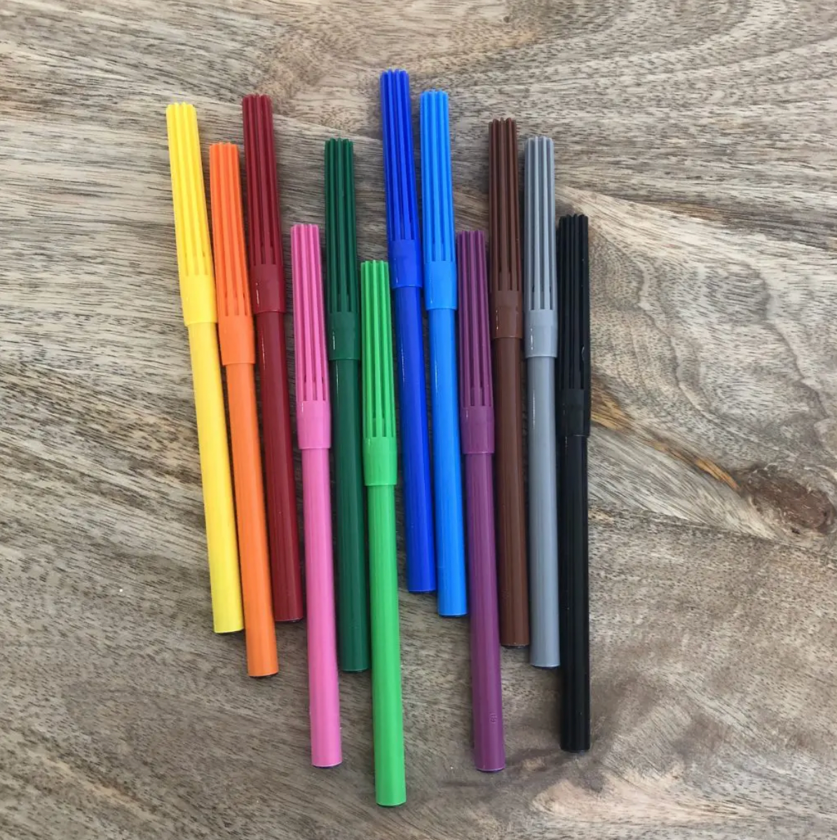 Livre de coloriage en tissu et feutres lavables