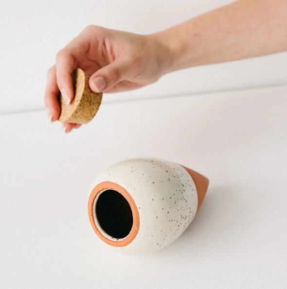 Olla pour arroser ses plantes de manière autonome – Blanche grainée - Pepin