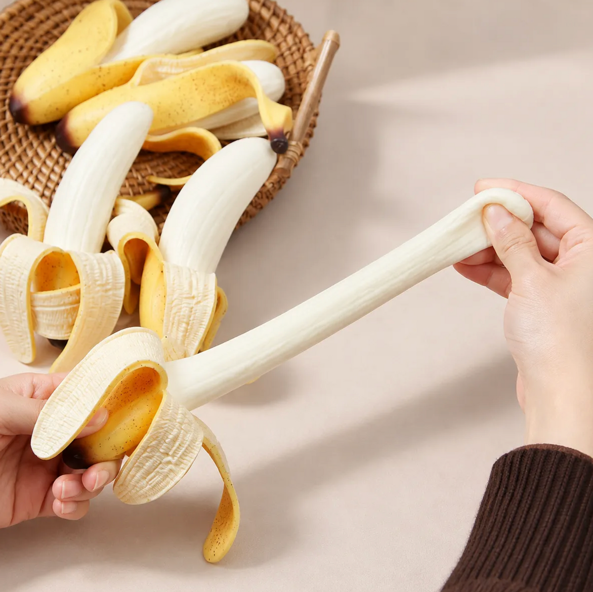 Squishy Banane pelée réaliste - anti-stress remontée lente