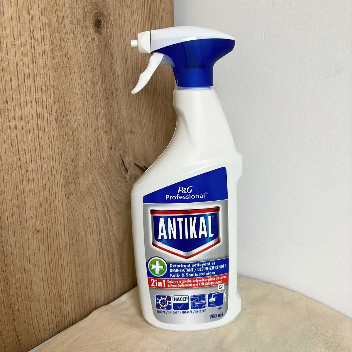 Spray désinfectant professionnel 750 mL – Antikal Professional"