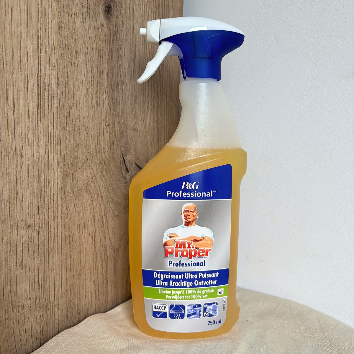 Mr Propre – Nettoyant Ultra Dégraissant Spray 750 mL