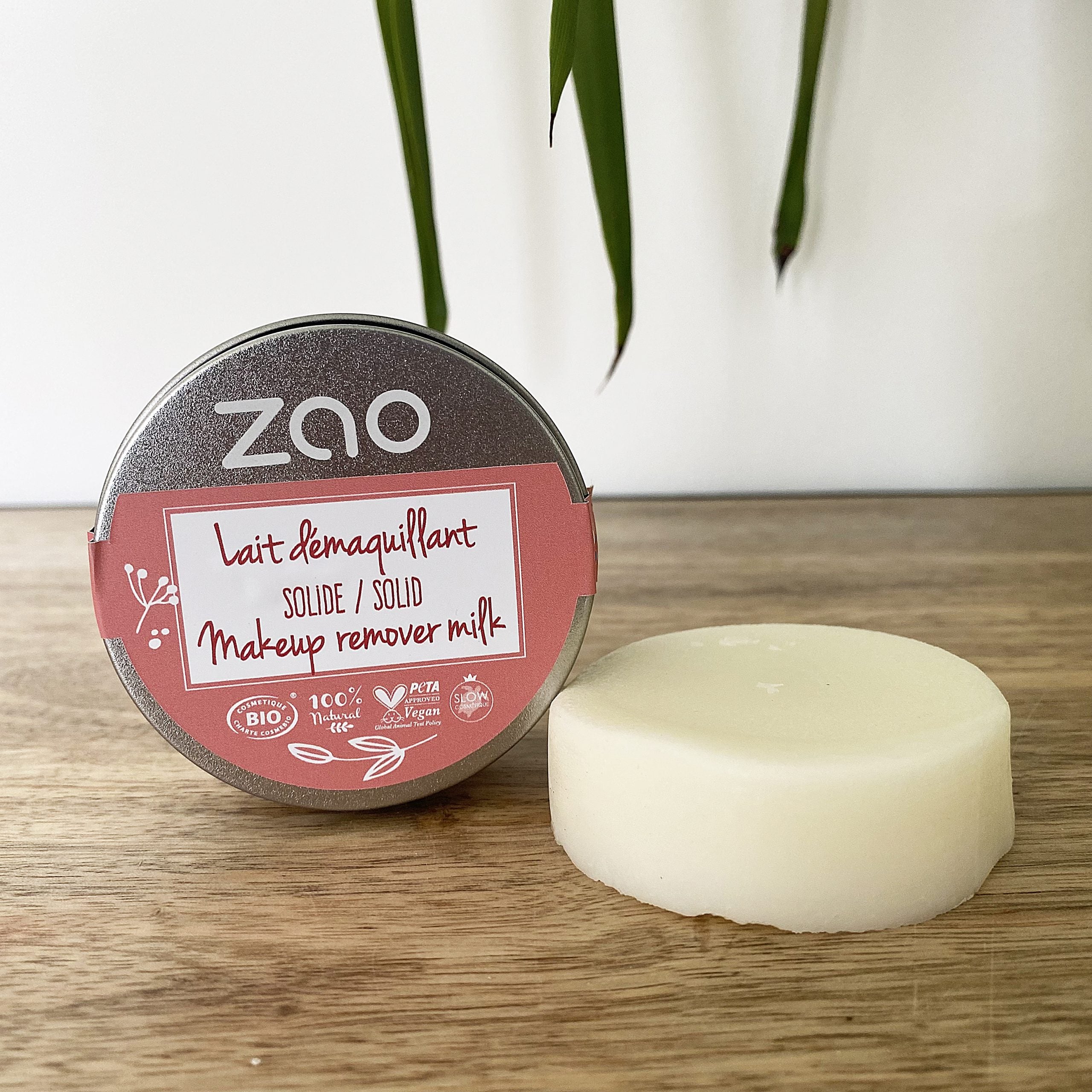 Lait démaquillant solide rechargeable