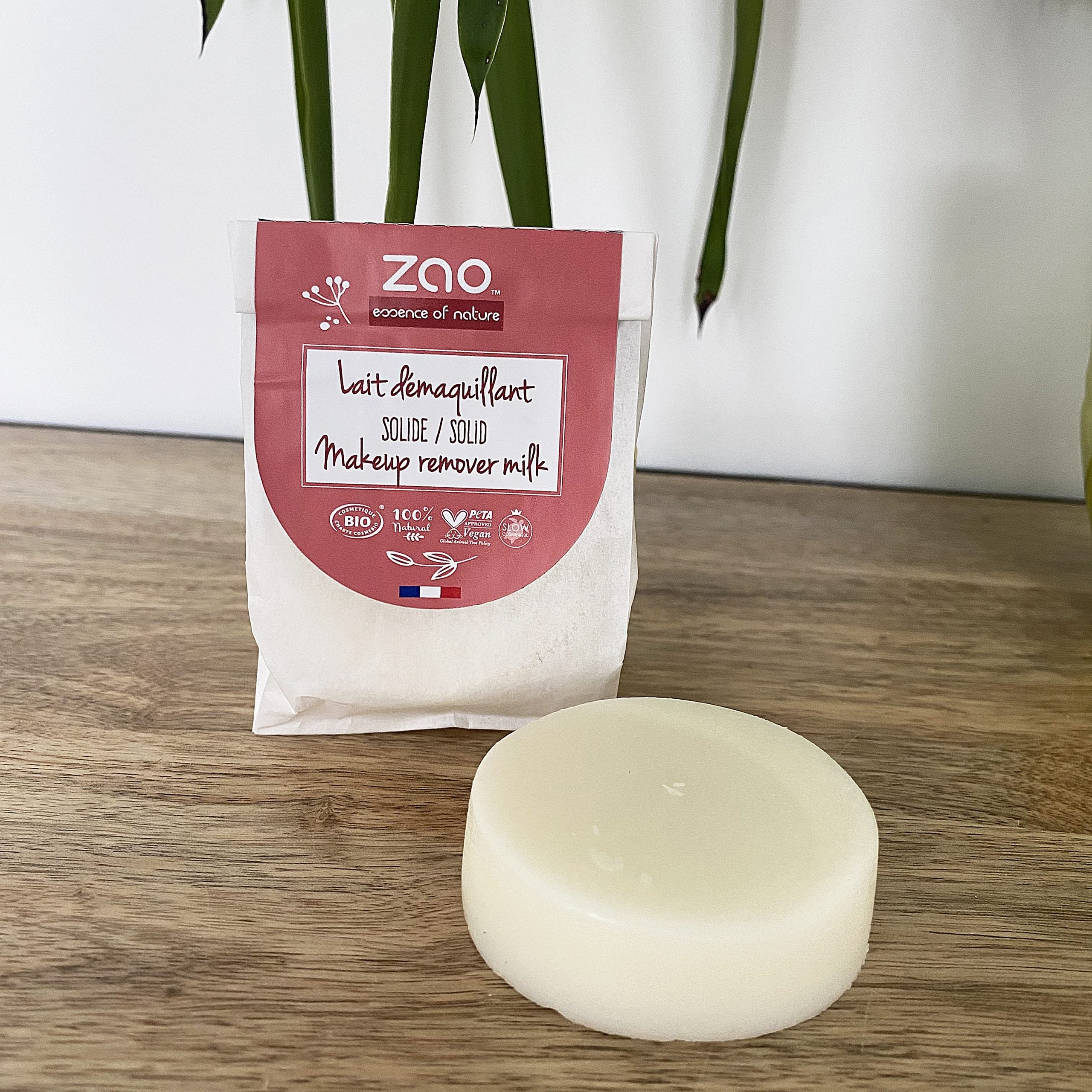 Lait démaquillant solide rechargeable
