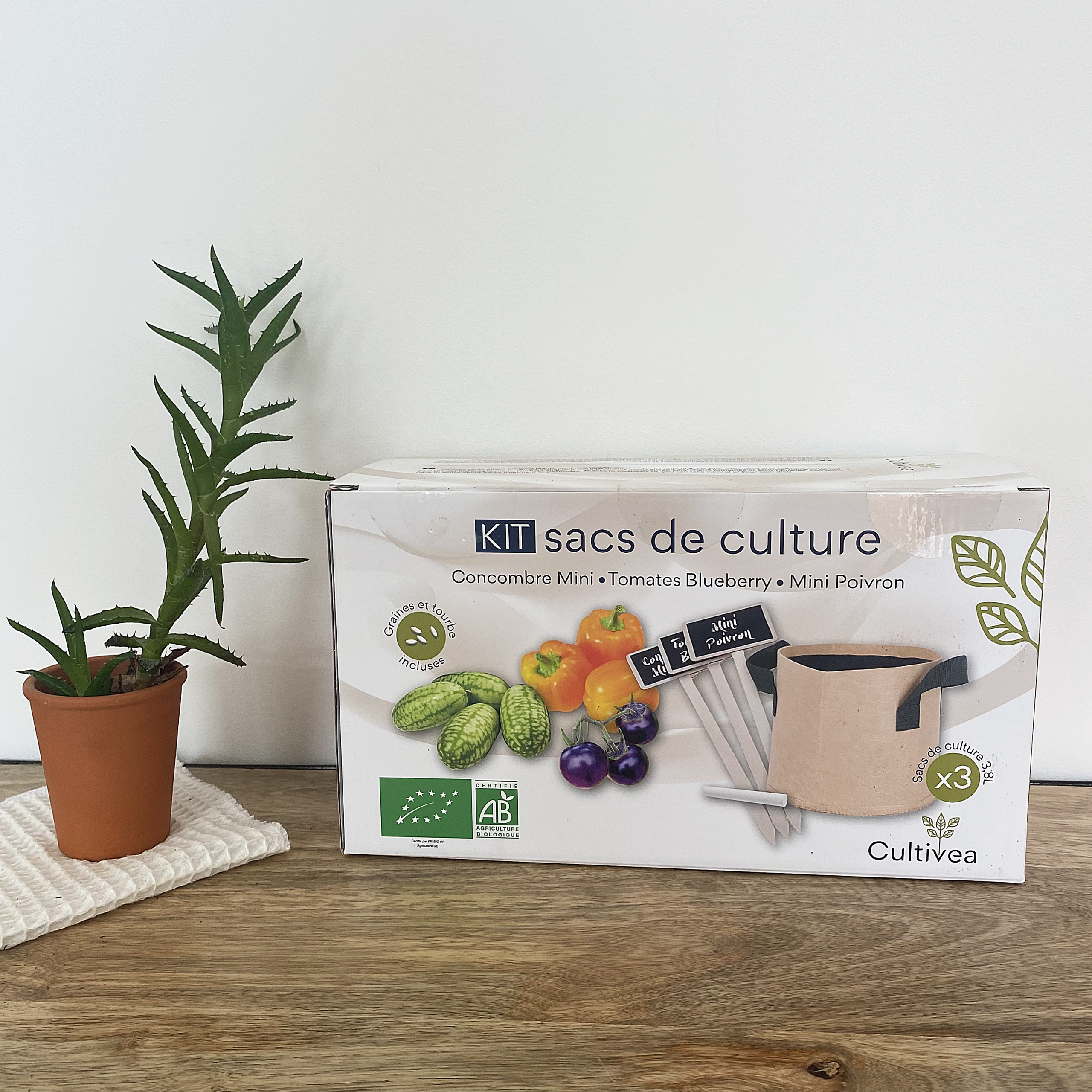 Kit sacs de culture BIO* (Concombre Cocktail, Tomate Blueberry, Mini Poivron)