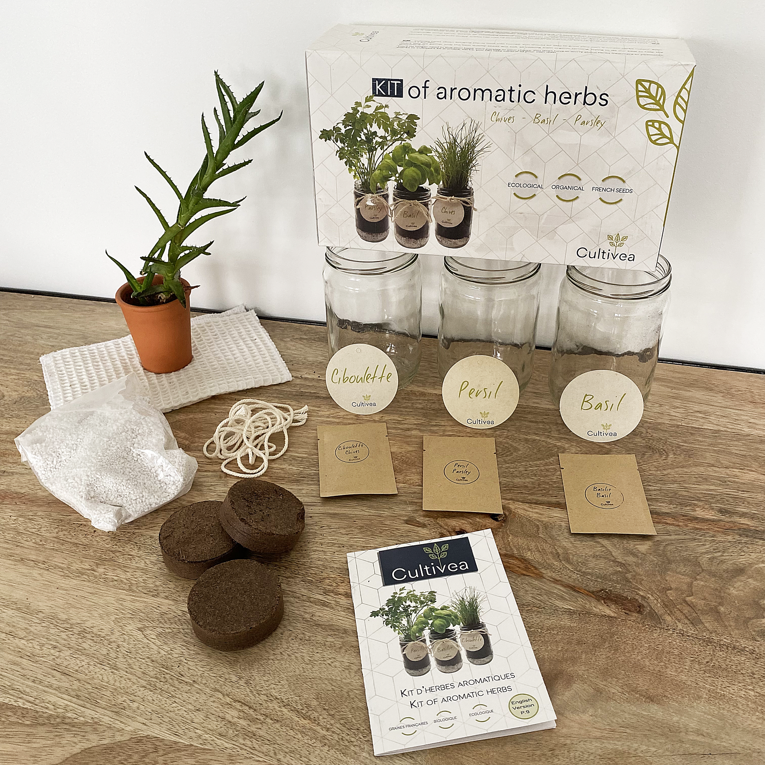 Kit d’herbes aromatiques BIO – (Ciboulette, Basilic, Persil)
