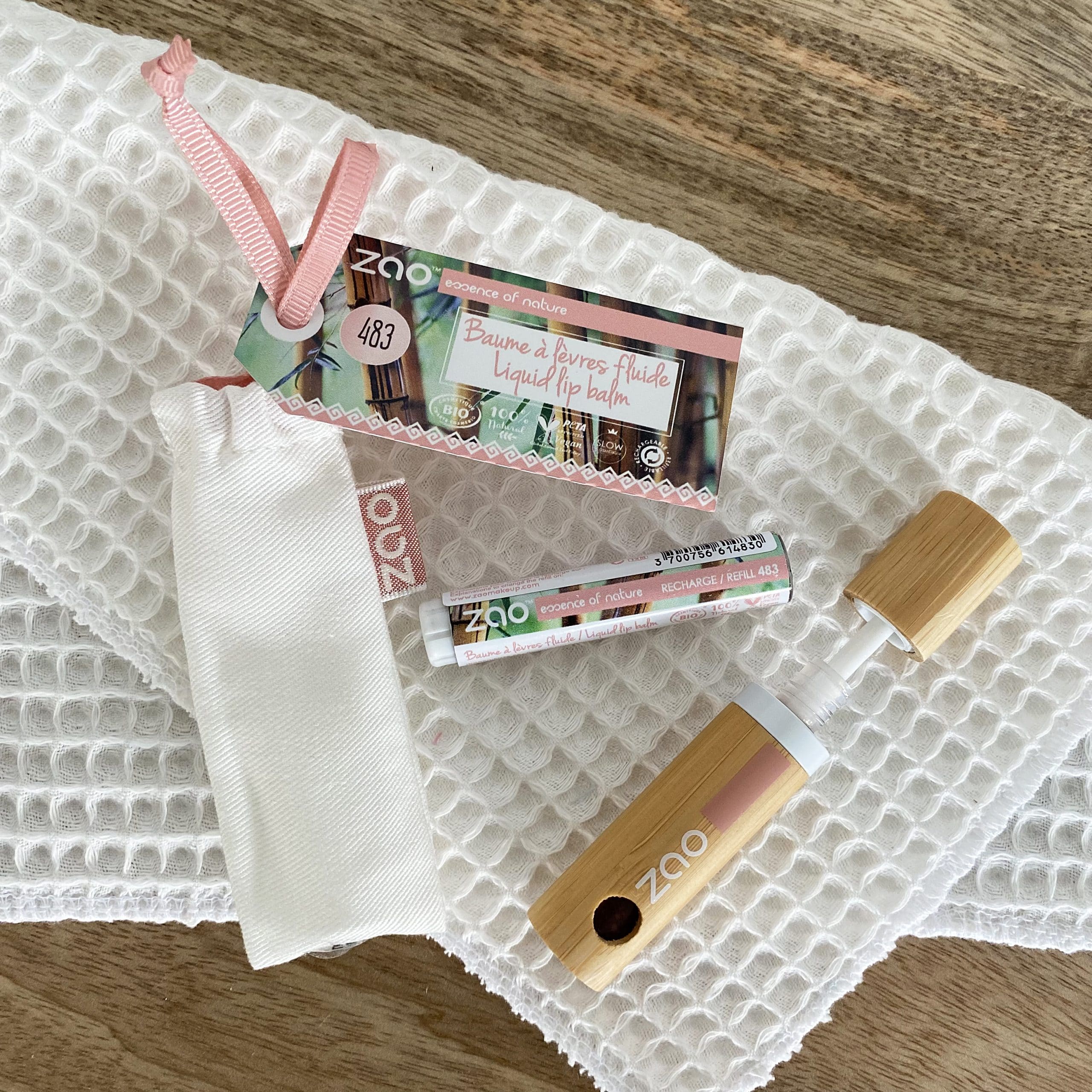 Baume à lèvres fluide rechargeable