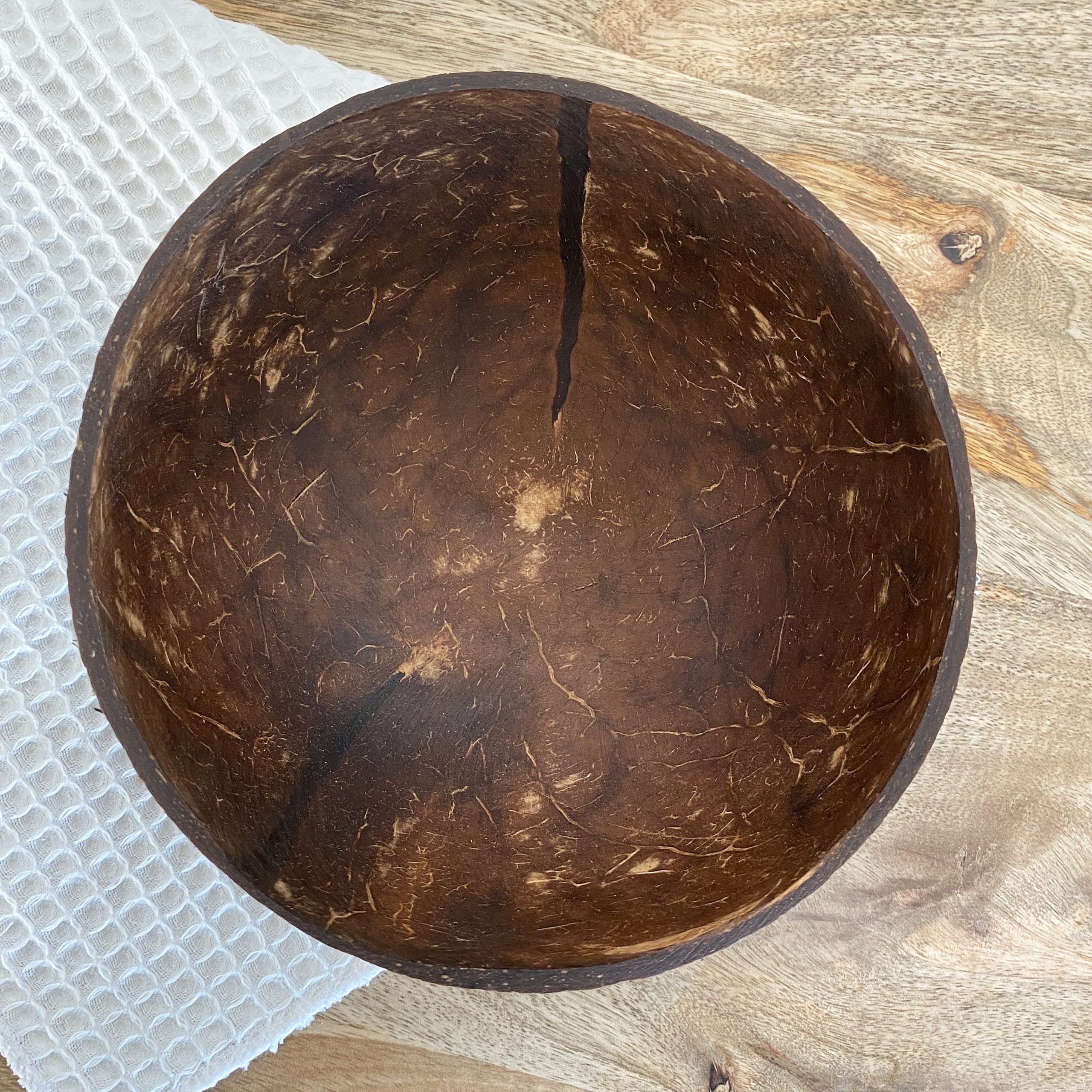 Bol en noix de coco brut