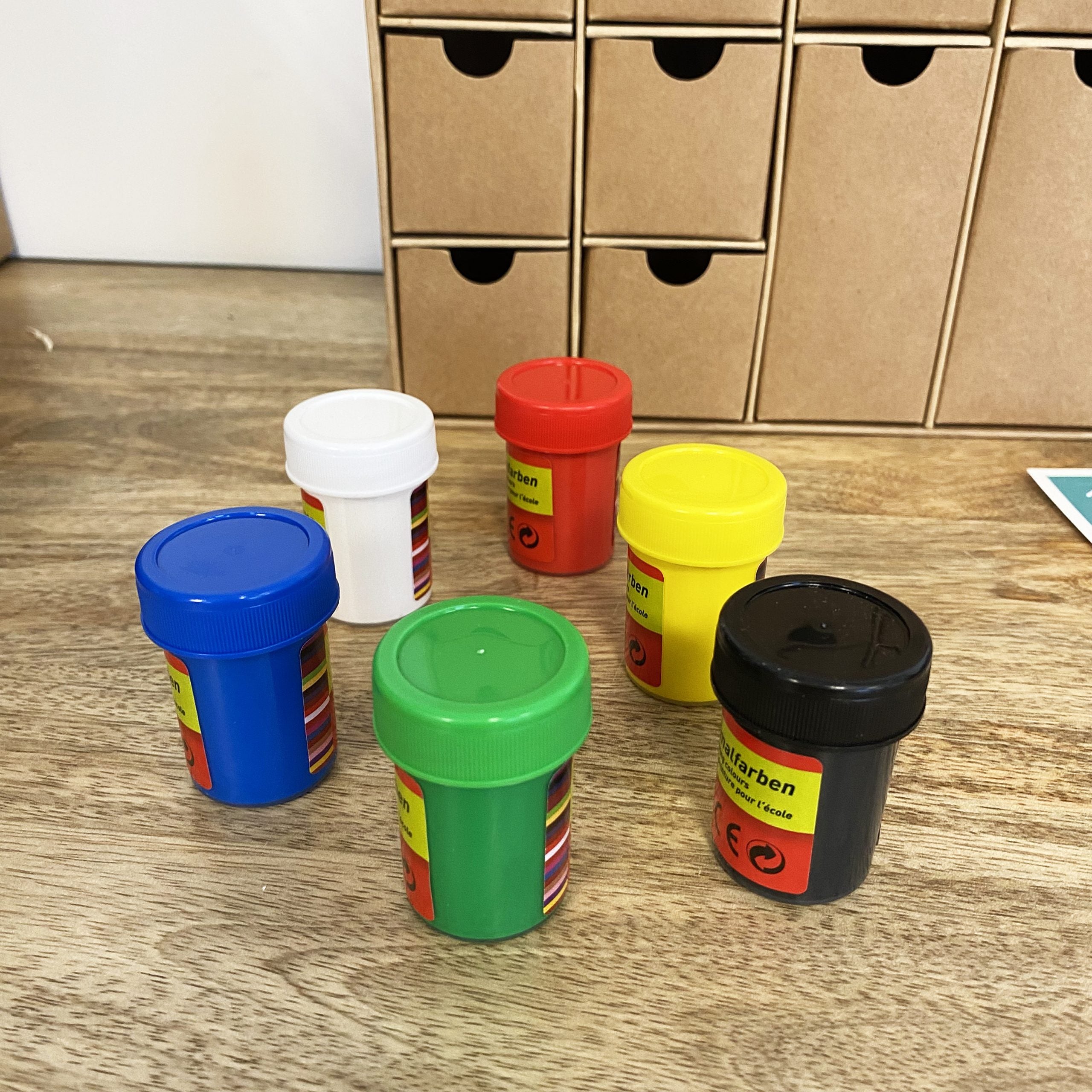 Pack DIY complet calendrier de l'Avent maison en bois avec peinture et décorations
