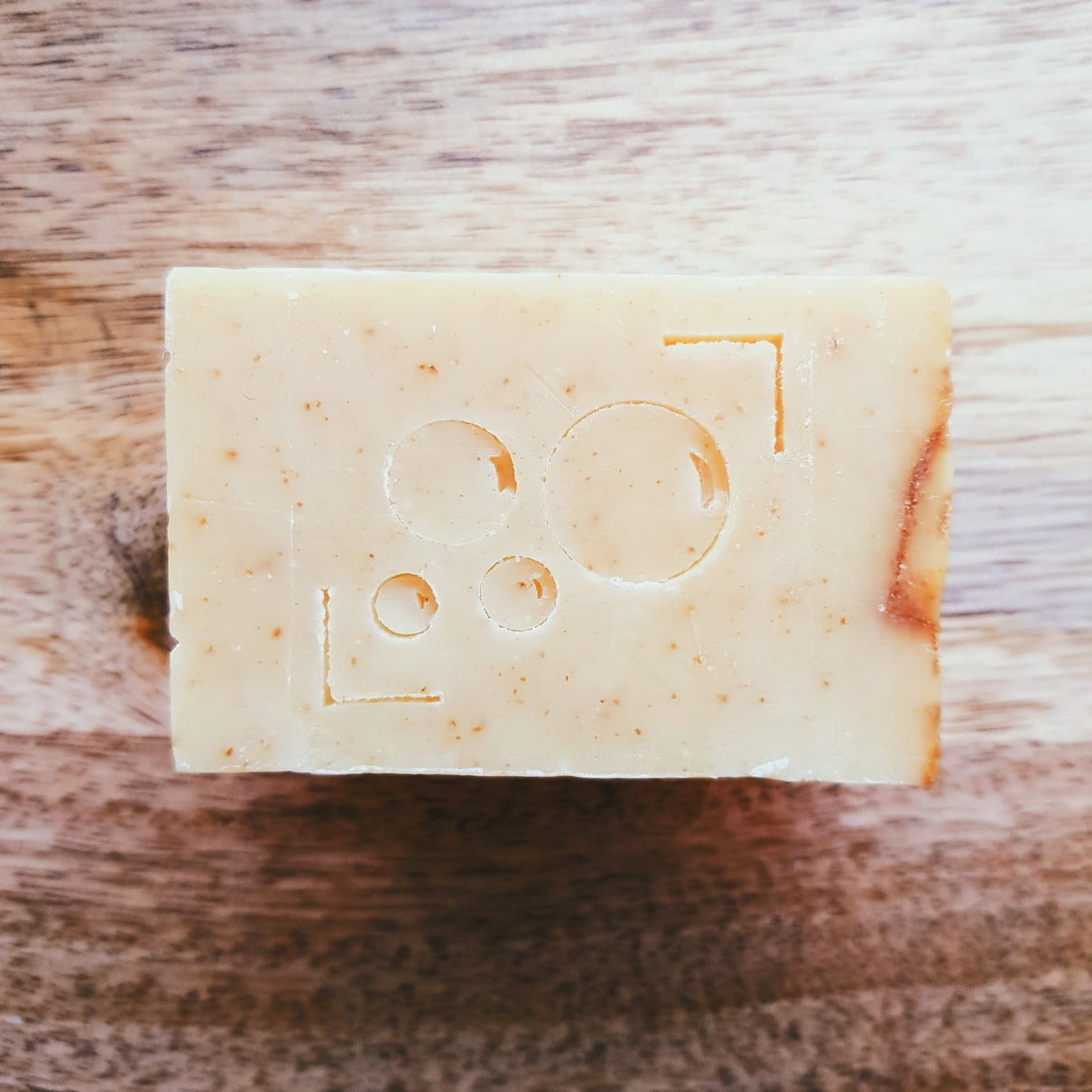 Savon exfoliant aux agrumes