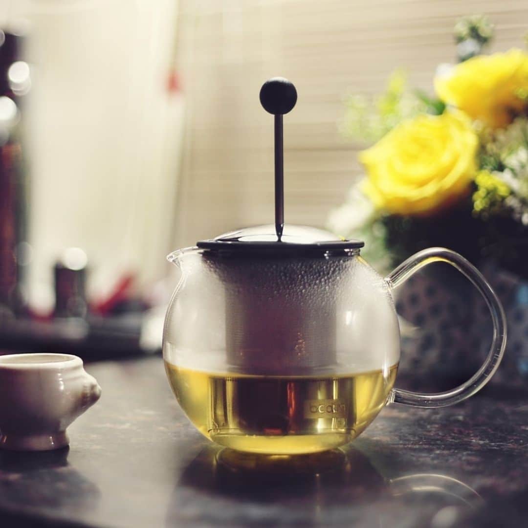 théière à piston en verre avec filtre 1 L - Assam