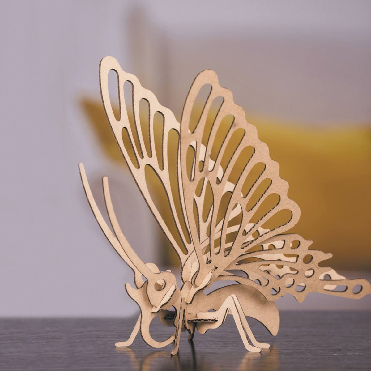 Maquette 3D à monter en carton - Papillon