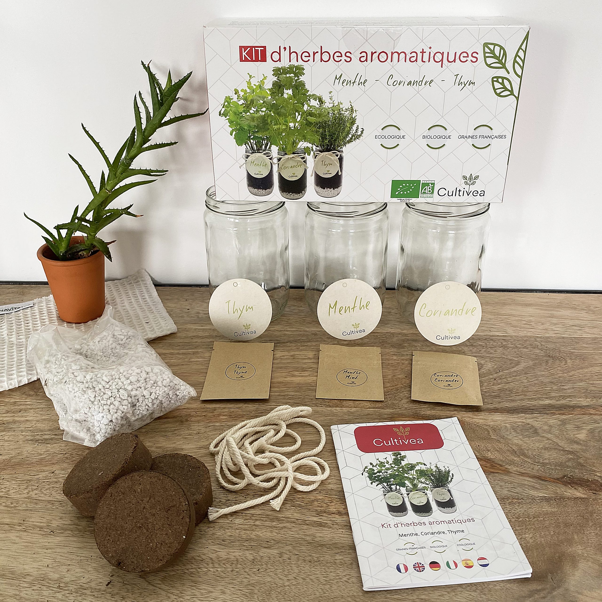 Kit d’herbes aromatiques BIO – (Menthe, Coriandre, Thym)