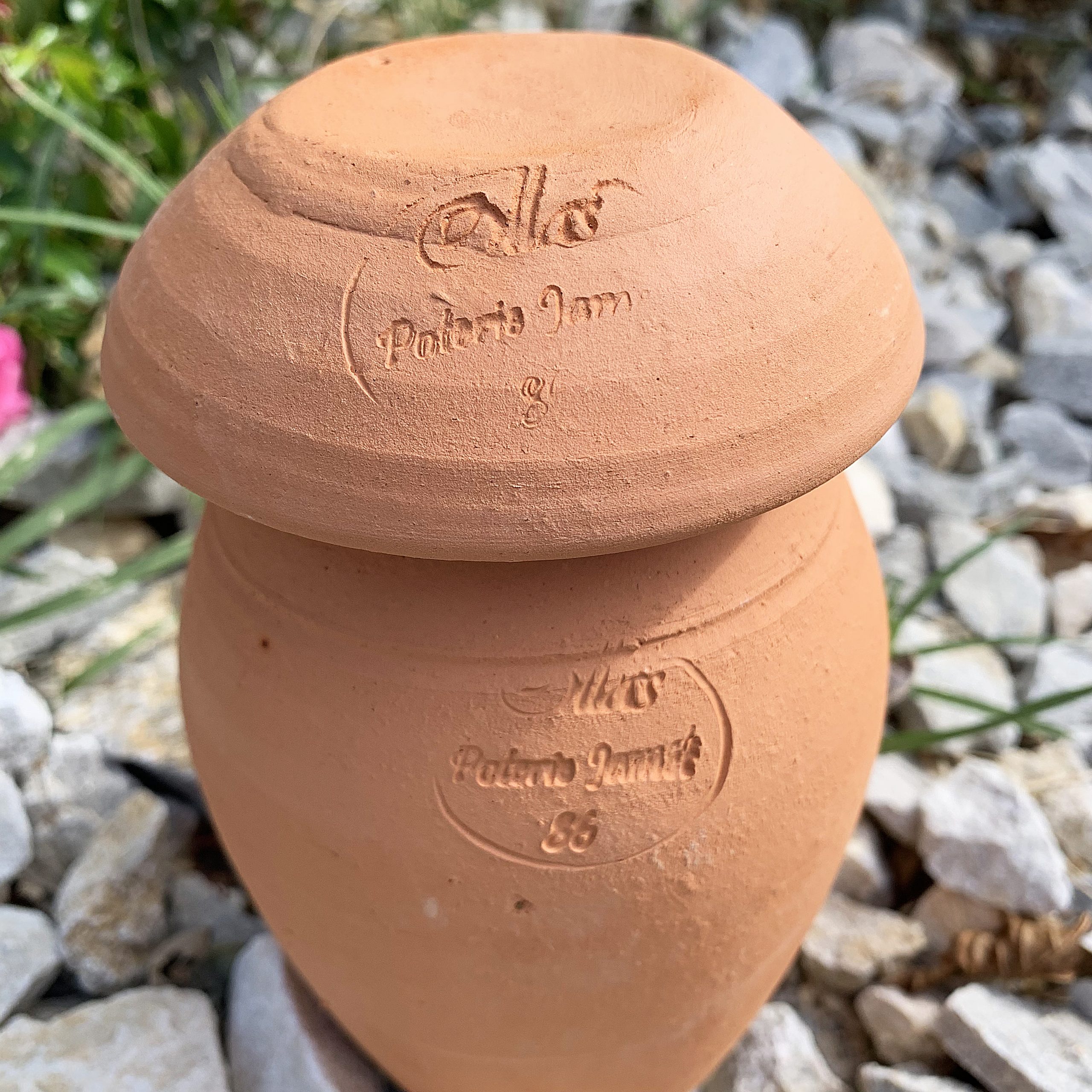 Ollas Jamet ORIGIN® - Conseils d'utilisation et d'installation de vos  céramiques d'irrigation à enterrer - Info pratique - La Jardinerie de  Pessicart