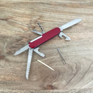 Couteau suisse Camper Red