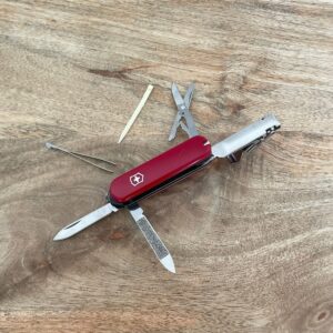 Couteau suisse Nail clip